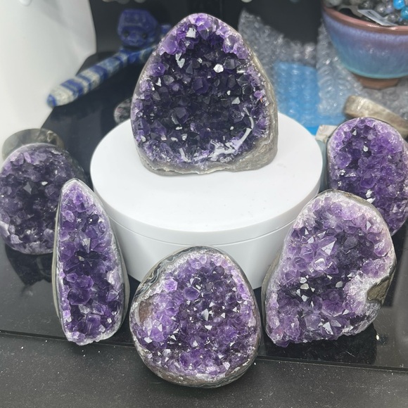 Amethyst Crystal 💜 - Picture 8 of 8